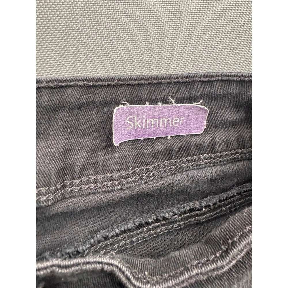 Gloria Vanderbilt Womens Skimmer Black Denim Shorts‎ Cuffed Knee Length Size 12
